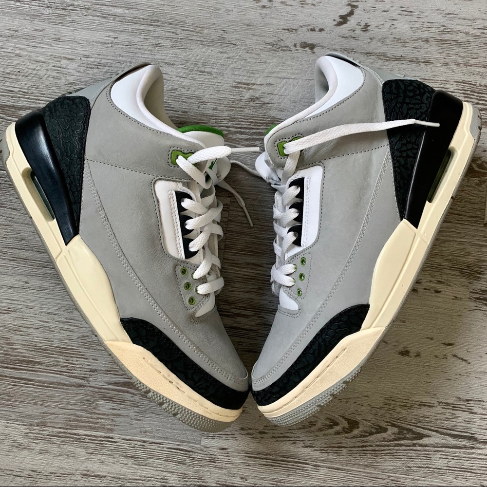 Air Jordan 3 Retro ‘Chlorophyll’ Sneaker LIKE NEW